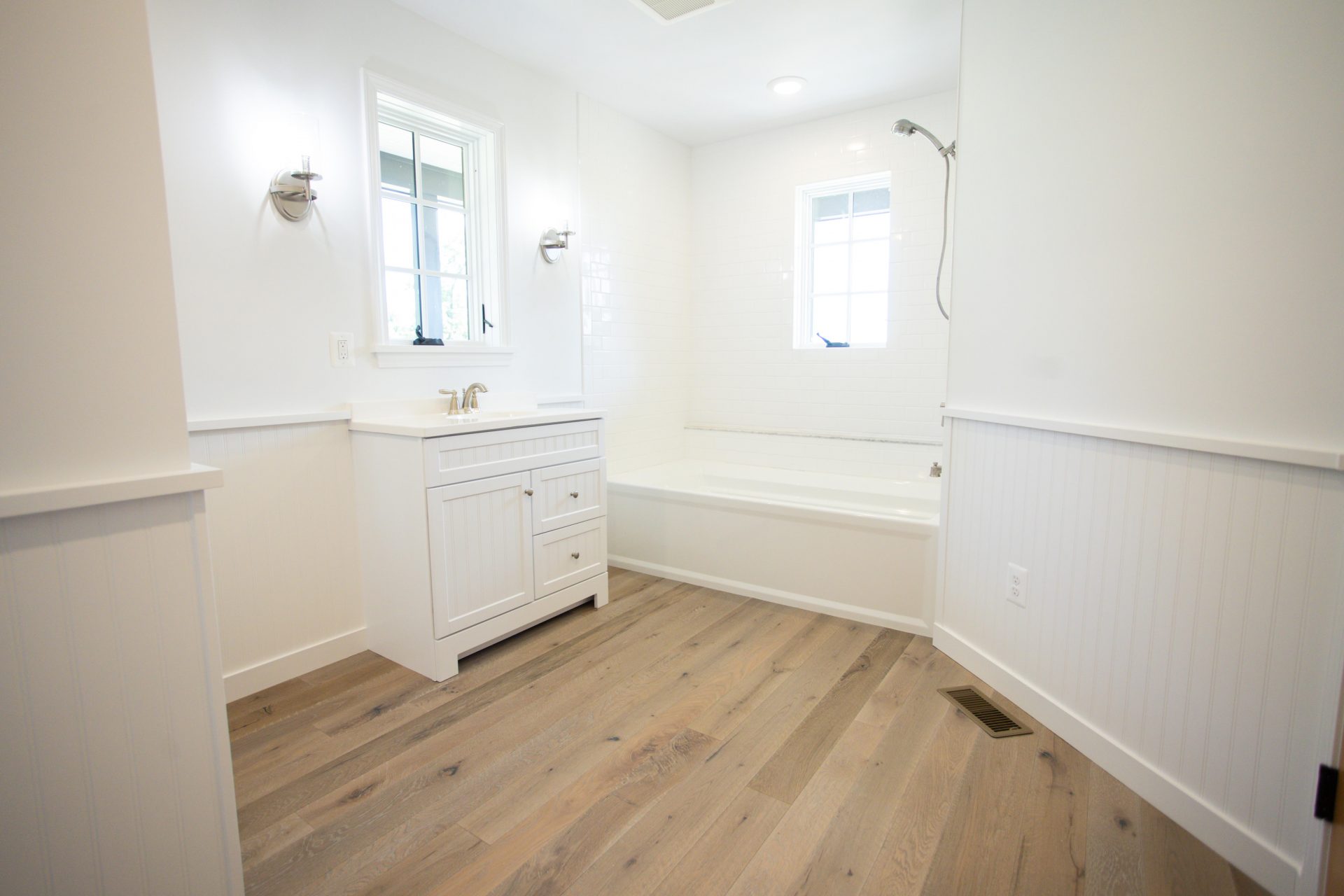 Image of bathroom with gray ghost floor